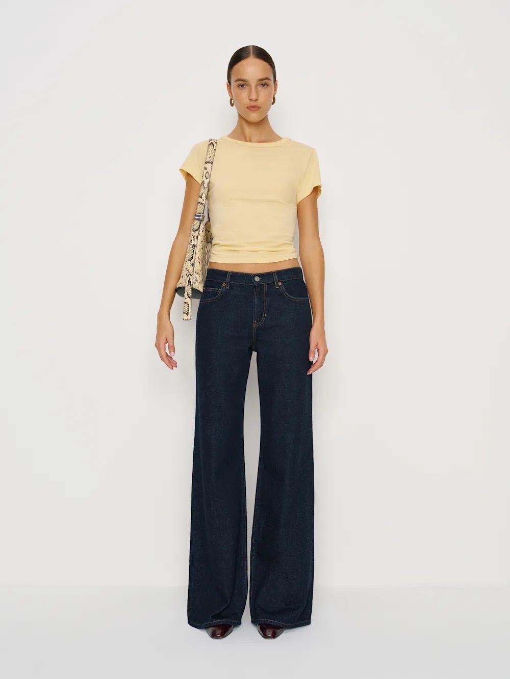 Reformation Cary low rise jeans size 24